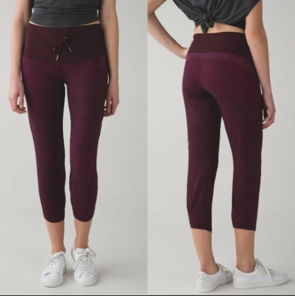 Lululemon Shake It Out Crop - Picture 1 of 16